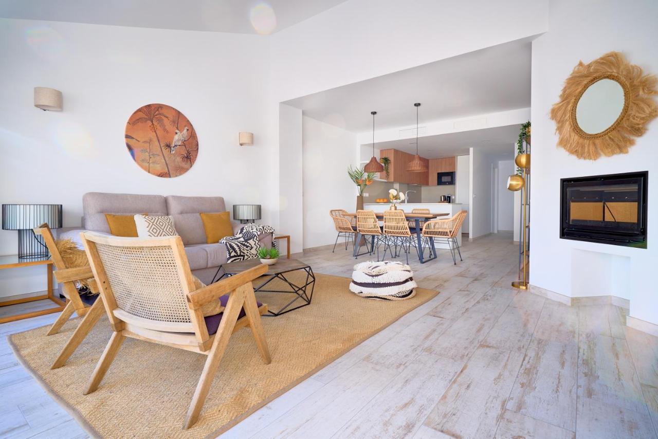 Weforyou Ola Puerto Marina Apartment بينالماذينا المظهر الخارجي الصورة