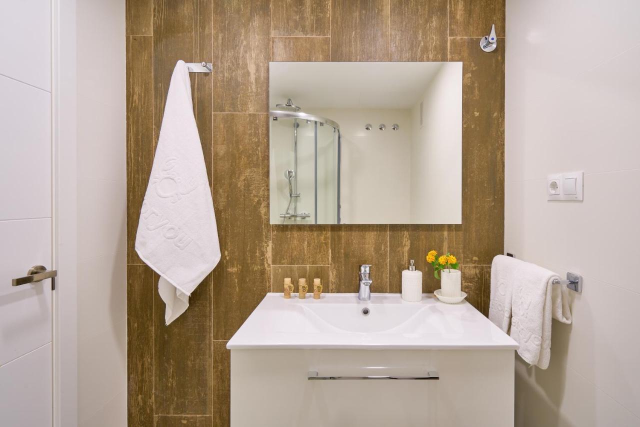Weforyou Ola Puerto Marina Apartment بينالماذينا المظهر الخارجي الصورة
