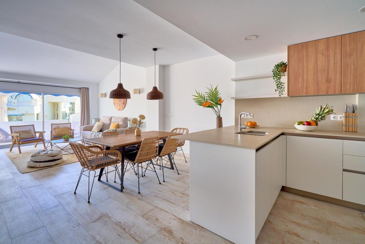 Weforyou Ola Puerto Marina Apartment بينالماذينا المظهر الخارجي الصورة