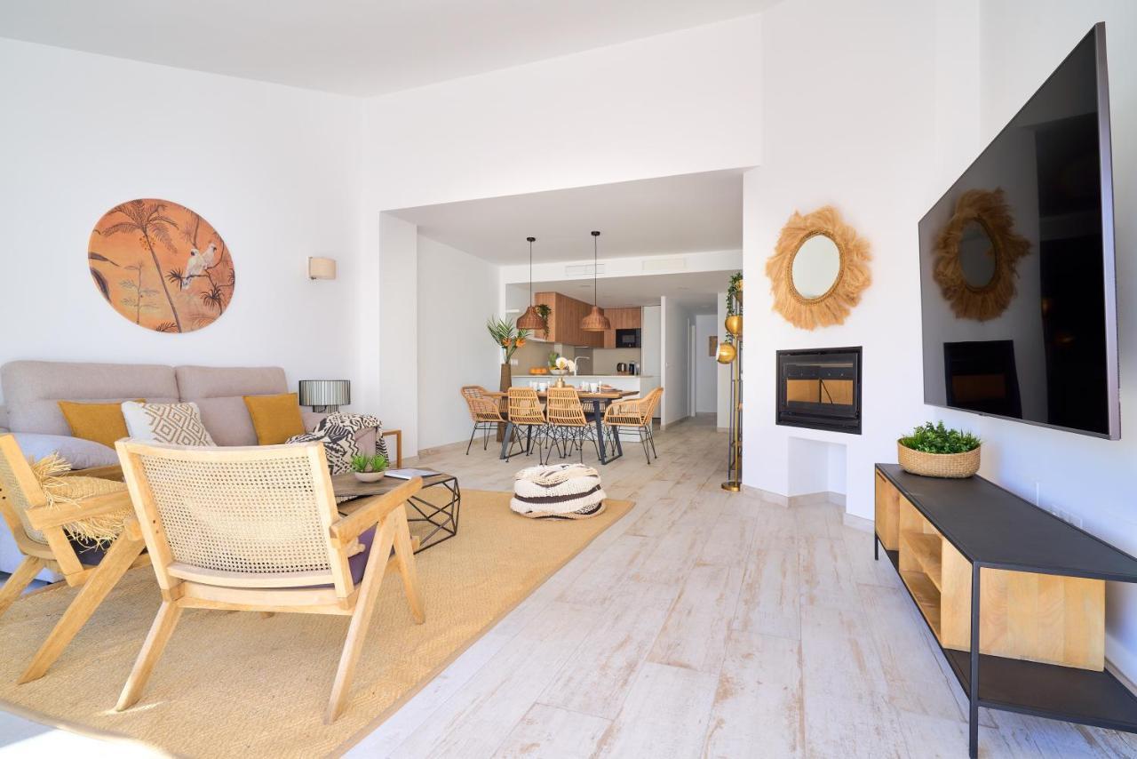 Weforyou Ola Puerto Marina Apartment بينالماذينا المظهر الخارجي الصورة