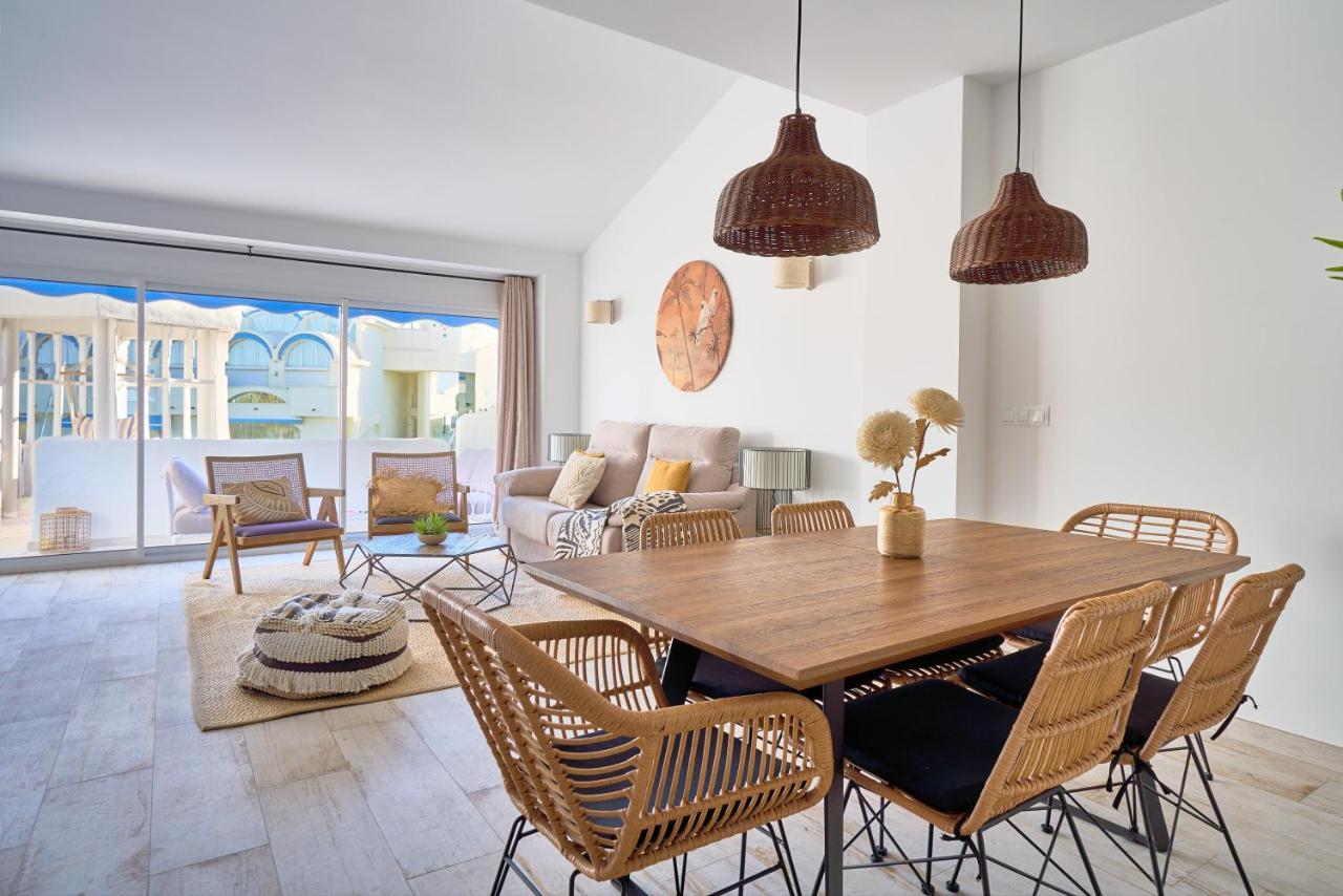 Weforyou Ola Puerto Marina Apartment بينالماذينا المظهر الخارجي الصورة